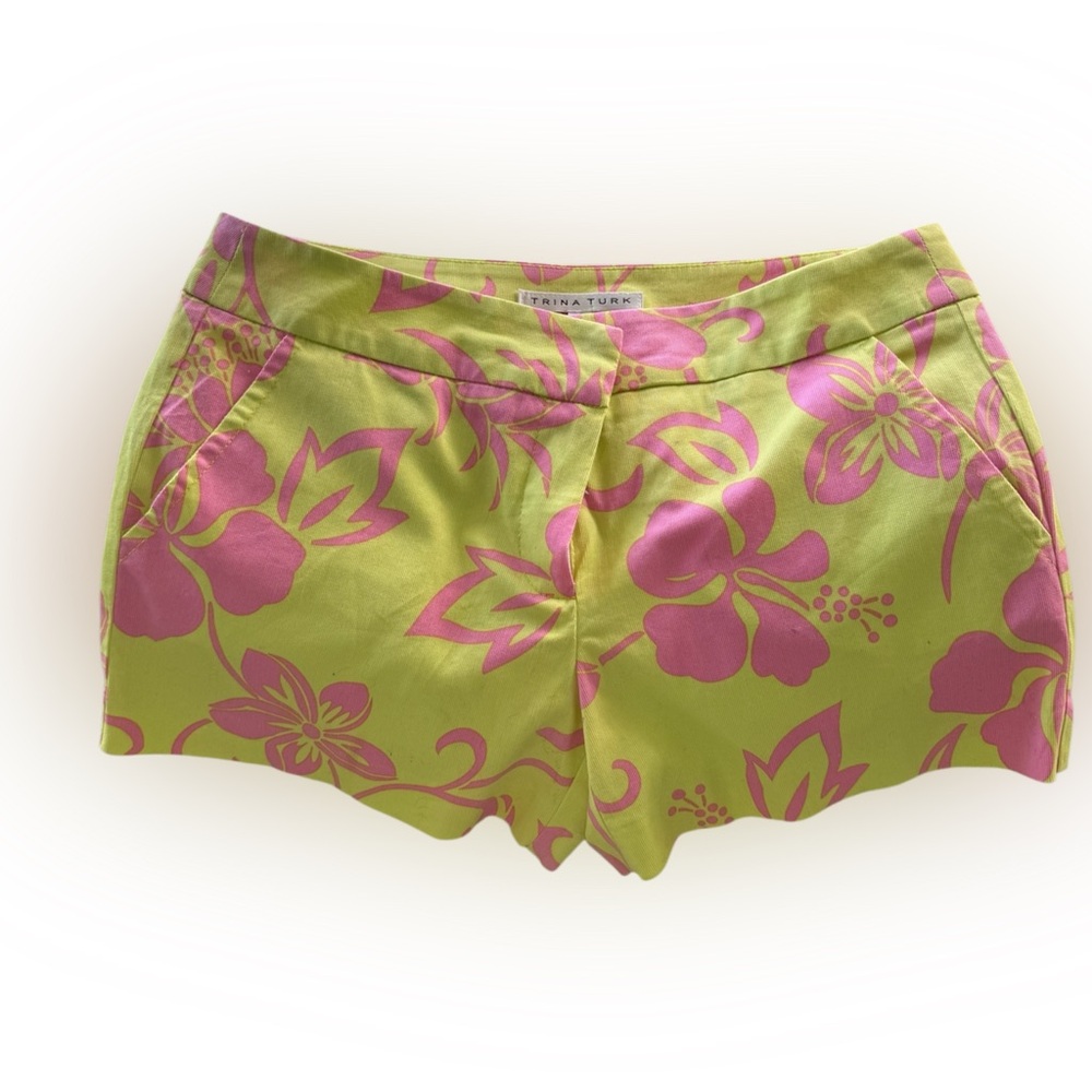 Trina Turk Pink Floral Shorts Size 8 – Tropical Resort Style